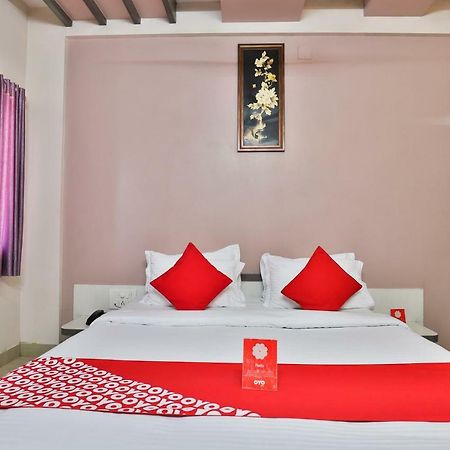 Oyo 14943 Shubh Suvidha Hotel Somnāth Buitenkant foto