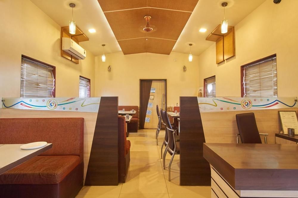 Oyo 14943 Shubh Suvidha Hotel Somnāth Buitenkant foto