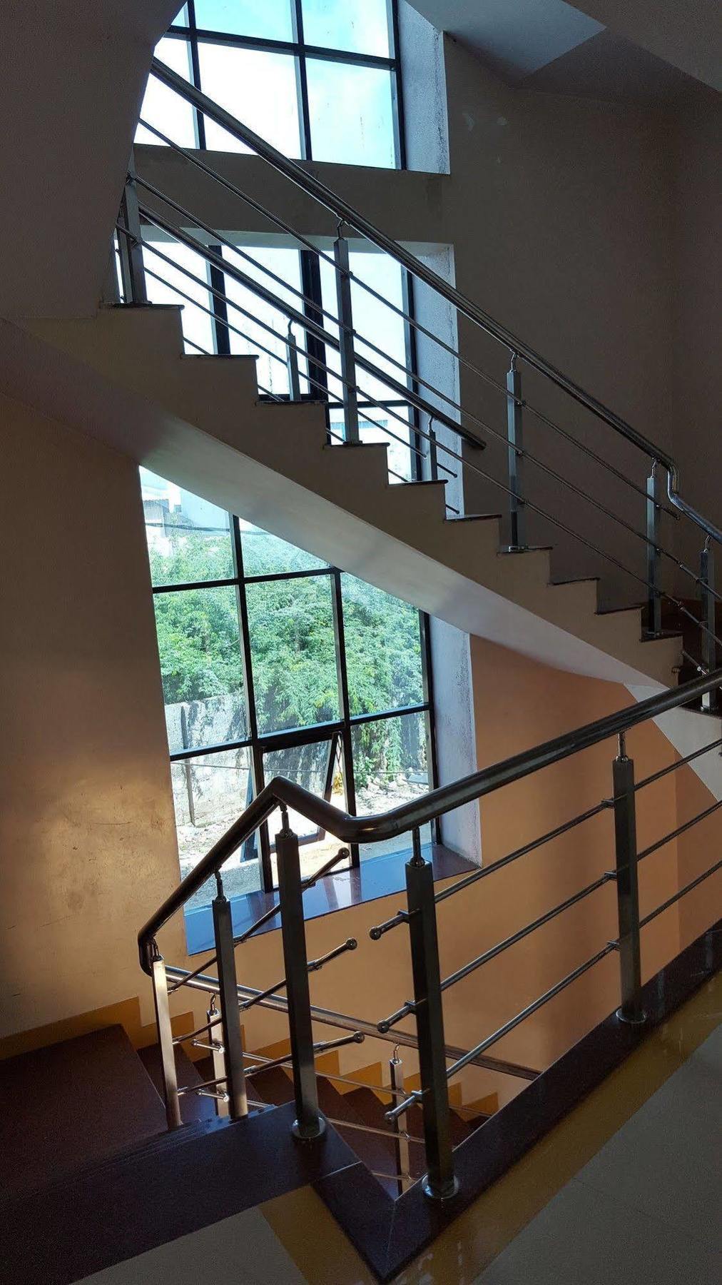 Oyo 14943 Shubh Suvidha Hotel Somnāth Buitenkant foto