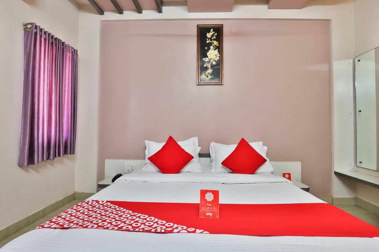 Oyo 14943 Shubh Suvidha Hotel Somnāth Buitenkant foto